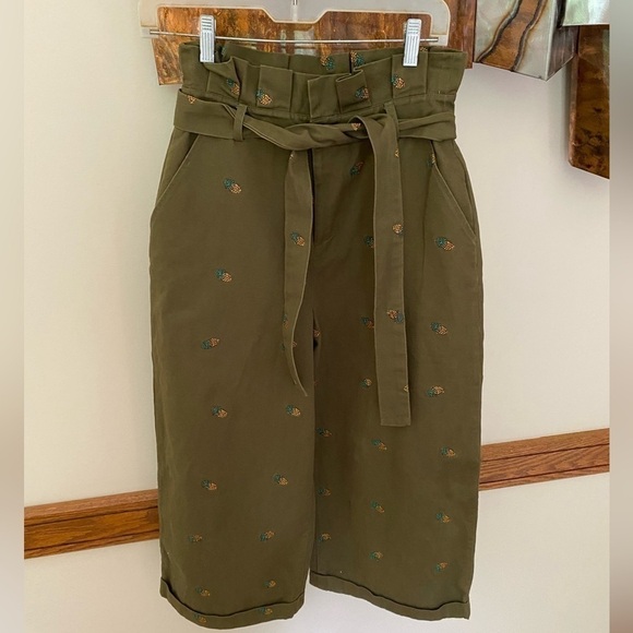 English Factory Pineapple Embroidered Culottes Olive Small - Picture 7 of 11